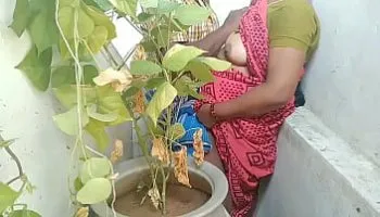 Indian housewife sex with house owner homemade